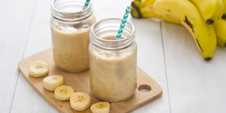Quick and Easy Banana Chia Seed Smoothie Recipe